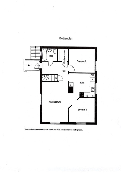 Ritning av bottenvåningen i ett hus med markerade områden för renovering.