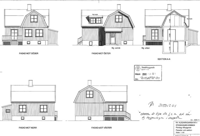 Arkitektritningar av ett hus med planerade tillbyggnader som ny entré och altan, samt takkupor för ett nytt rum.