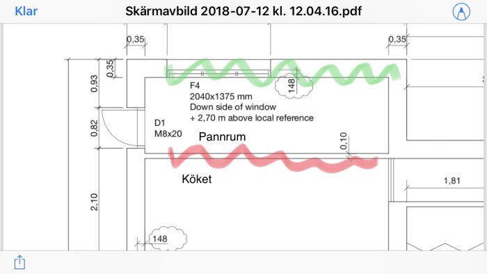 Ritning som visar plan för loft över pannrum med markerade yttervägg i grönt och delvis rivbar innervägg i rött.