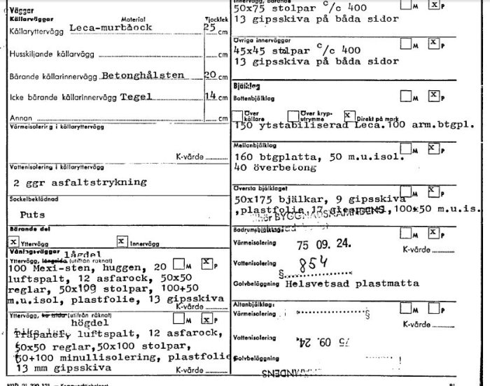 Skannad sida av tekniska byggspecifikationer med anteckningar om material och mått för olika byggnadsdelar från 70-talet.