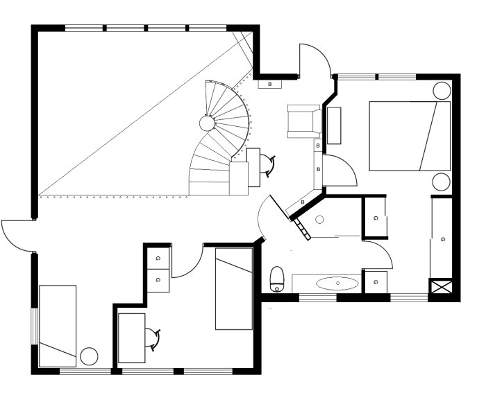 Svartvit arkitektritning av övervåningens planlösning med markering av en takbalkong och detaljritade rum.