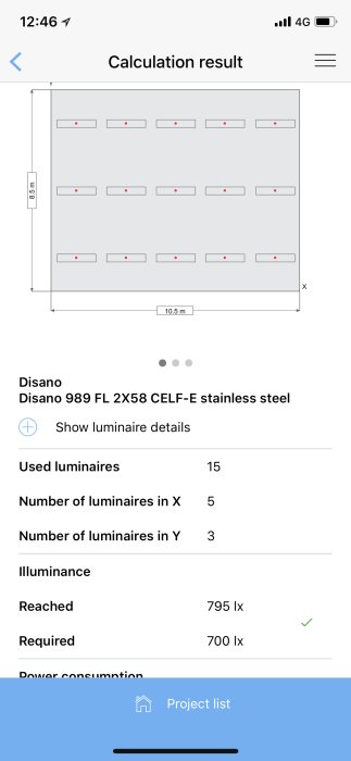 Skärmdump av ljusberäkningsresultat med 15 armaturer som uppnår 795 lux, krav 700 lux.