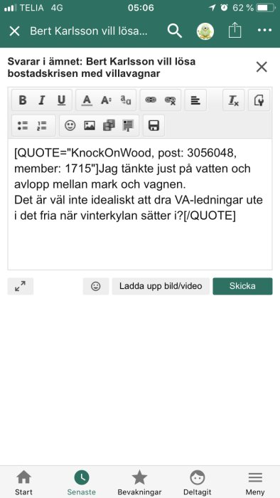 Skärmdump av ett diskussionsinlägg i mobilapp med tangentbordet uppe och en knapp för att ladda upp bilder.