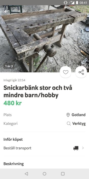 Använd begagnad snickarbänk i trä med skruvstycken, placerad utomhus.