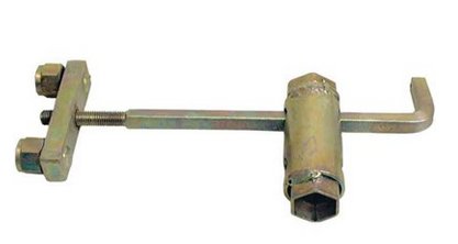 Bild på en blandarnyckel 8A från Jirva, med två muttrar och en gängad del för T-förgrening.