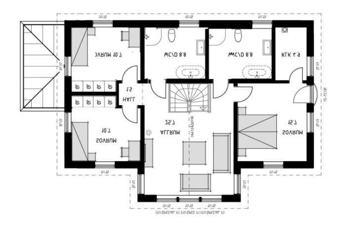 Ritning av villa Mörtnäs med ändrad planlösning, extra badrum och förvaring vid entrén.