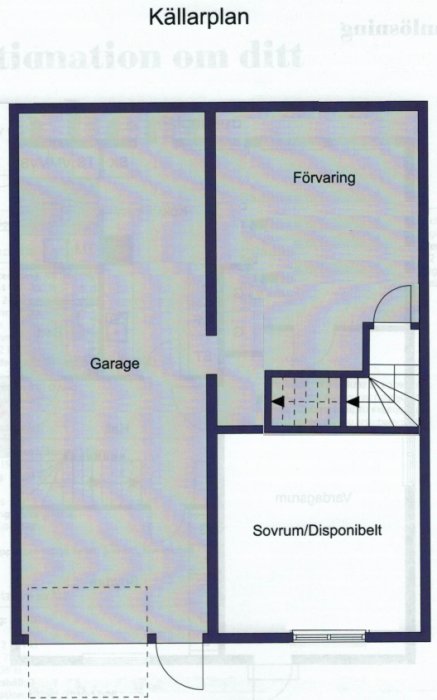 Planritning av ett källarplan med markerade utrymmen för garage, förvaring och ett sovrum/disponibelt rum.