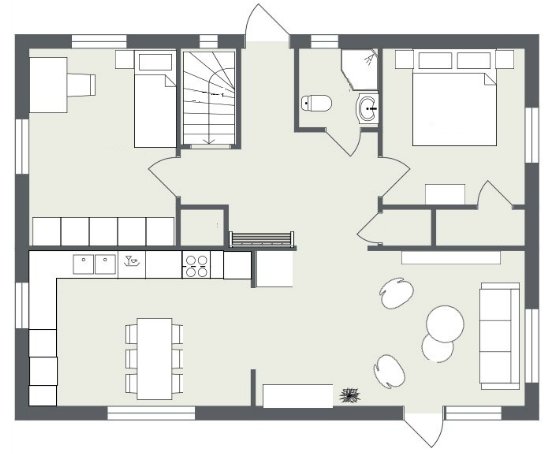 Skiss över en planlösning för en bostadsrenovering med flyttat kök, öppnad vägg mellan rum och nya förvaringslösningar.