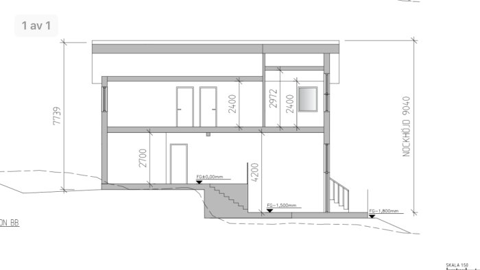 Arkitektonisk skärningsritning av byggnad med måttindikationer.