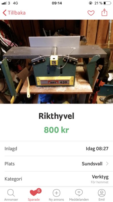 Grön och gul Kity 439 rikthyvel som säljs för 800 kr, synlig i en verkstadsmiljö.