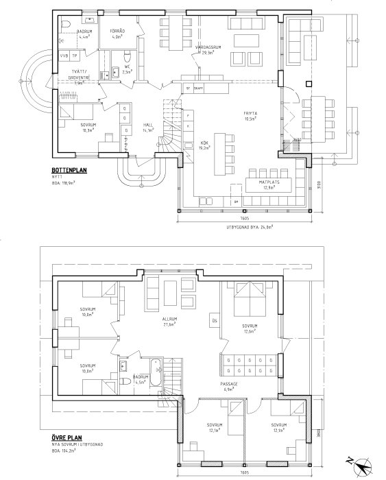 Arkitektoniska ritningar av ett tvåvåningshus med planlösning för en utbyggnad, inklusive kök och sovrum.