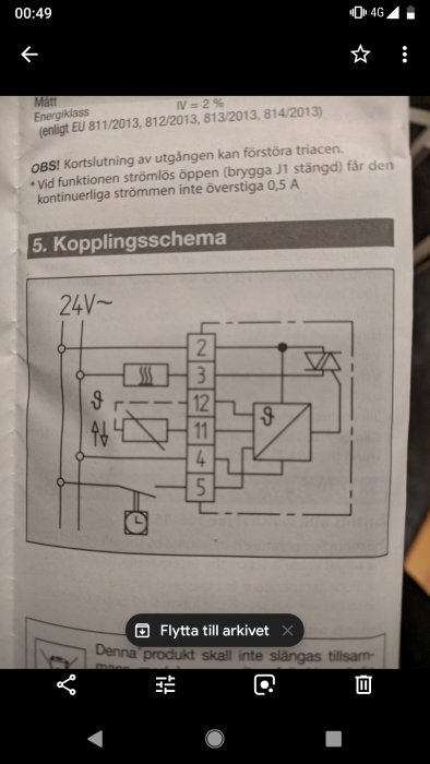 Otydligt foto av ett kopplingsschema för en wirsbo rumstermostat med olika elektriska komponenter och anslutningar markerade.