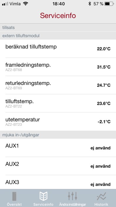 Skärmbild av servicemeny från uppvärmningssystem som visar temperaturvärden och inställningar.