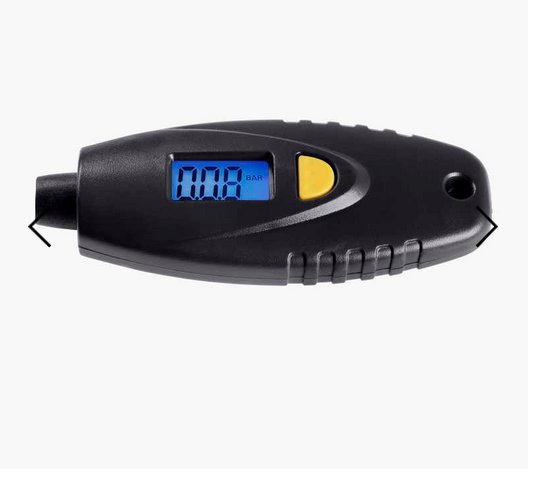 Digital tryckmätare för däck med blå siffror som visar 0.0 bar och en gul knapp.
