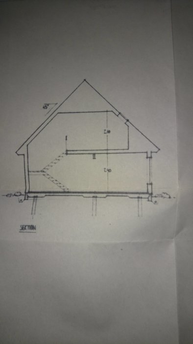 Sektionsritning av ett hus från 1977-78 som visar konstruktion och limträbalkar.