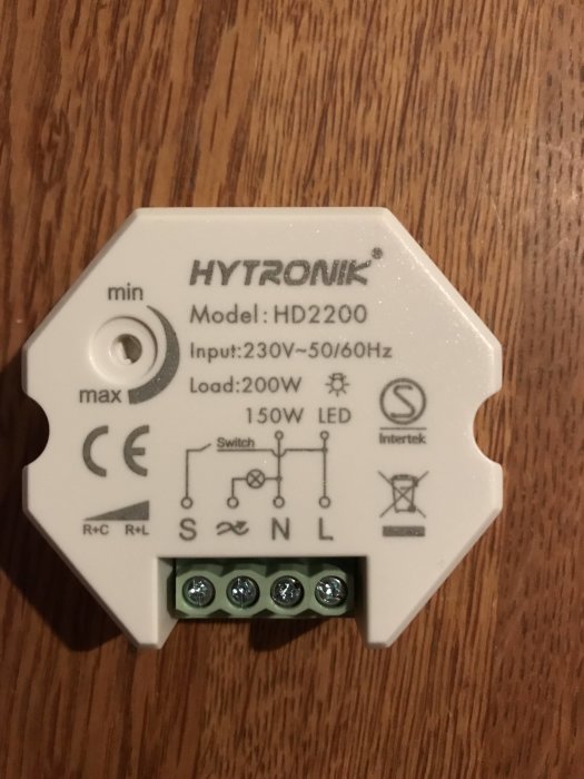 Dimmer för glödljus märkt med HYTRONIK, modell HD2200, med tekniska specifikationer och kopplingsschema.