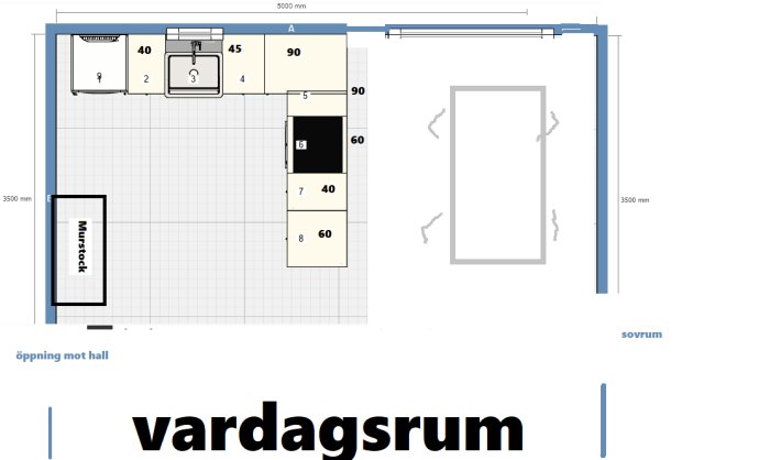 Planritning av ett vardagsrum med markerade mått och möblering, inklusive soffa och bord.