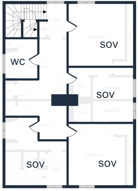 Ritning av en husplan med fyra sovrum, WC och korridor nära murstock, potentiellt trång passage och mörk korridor.