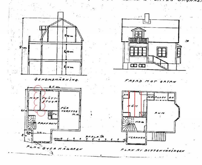 Äldre arkitektoniska ritningar av en byggnad, med en molnformad markering på en vägg i planritningen, och röda streck som visar golvbalkarnas riktning.