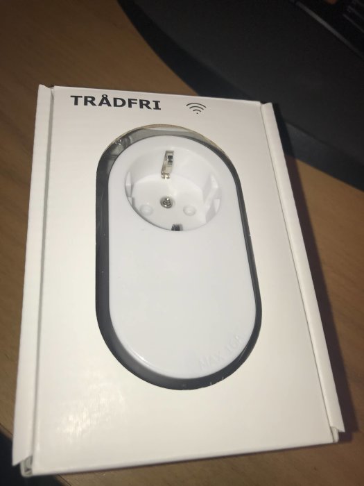 Ikea TRÅDFRI smart plug i förpackning, problem att ansluta till appen.