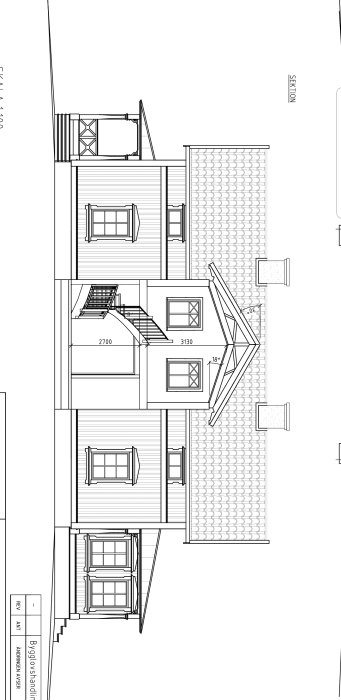 Arkitektonisk planlösning av ett hus, inkluderar måttangivelser, rum och dörrar.