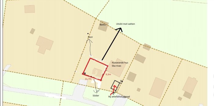 Tomtkarta med markerad placering för nybyggnad, befintligt hus, bastu och utsikt mot vatten.