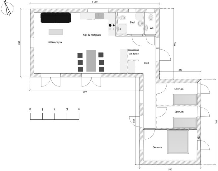 Arkitektritning över enplans fritidshus med vinklad design, visar kök, vardagsrum, bad, WC och tre sovrum.