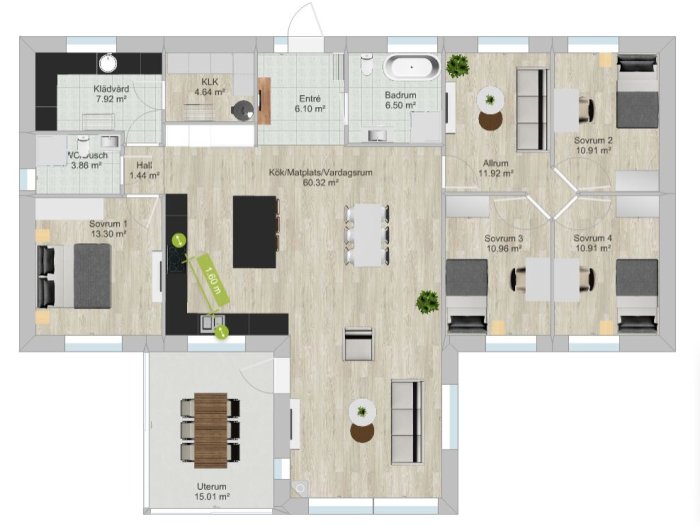 Planlösning av ett hus med måttangivelser, inklusive kök, vardagsrum och fyra sovrum, utan överskåp.