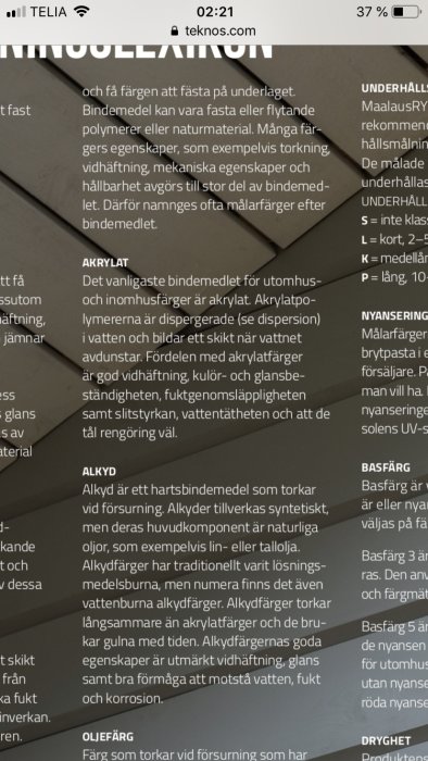 Skärmdump av Teknos hemsida om fördelar med akrylatfärger, text om fuktgenomsläpplighet och vattentäthet.