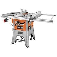 Bordssåg av märket RIDGID med utdragna aluminiumstänger och en grå fot, avsedd för byggprojekt.