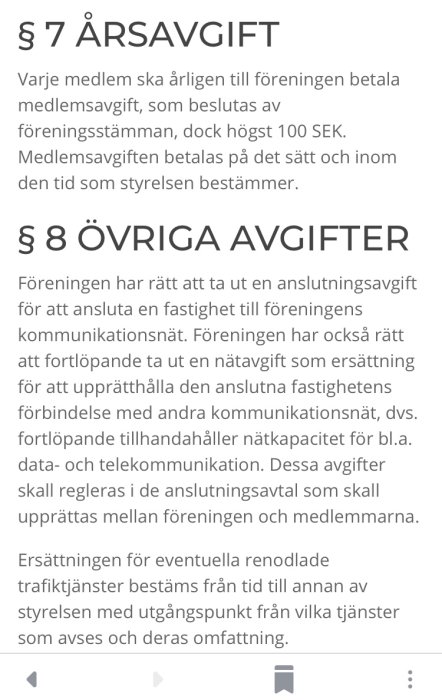 Skärmdump av stadgar med text om årsavgifter och andra avgifter för en förening, inklusive anslutnings- och nätavgifter.