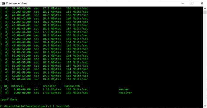 Skärmdump av en nätverkstest med iperf som visar hastighetsresultat på en kommandotolksskärm.