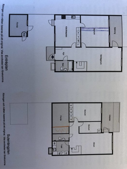 Planritning av ett radhus med entré- och suterrängplan, markerat sovrum på entréplan är delat.