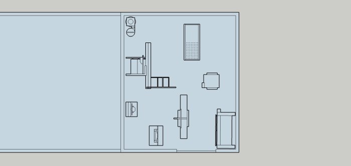 Skiss av snickeri med layout av maskiner såsom justersåg, planhyvel och arbetsbänk.