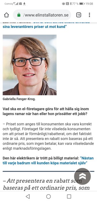 Porträtt av en kvinna med bågglasögon, Gabriella Feneger-Krog, i en artikel om prisättning inom elinstallation.