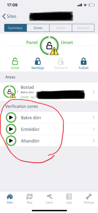 Skärmdump av en säkerhetsapp som visar audio/video-verifikationszoner markerade för Bakre dörr, Entrédörr och Altandörr.