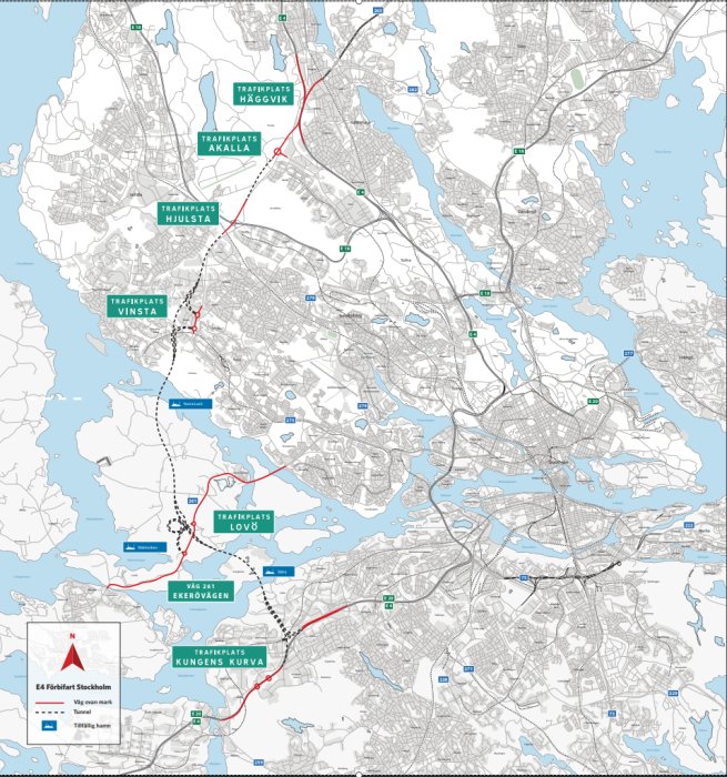 Karta över Stockholms förbifart med markerade trafikplatser och vägsträckning i rött.