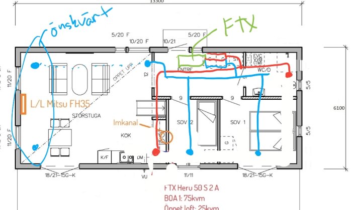 Ritning av husplan med markerade ventilationssystem för FTX och köksfläkt, inklusive ljuddämpare och flexljuddämpare.