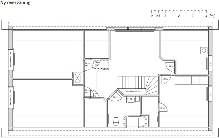 Arkitektonisk ritning av en ny övervåning med måttangivelser och planlösning.