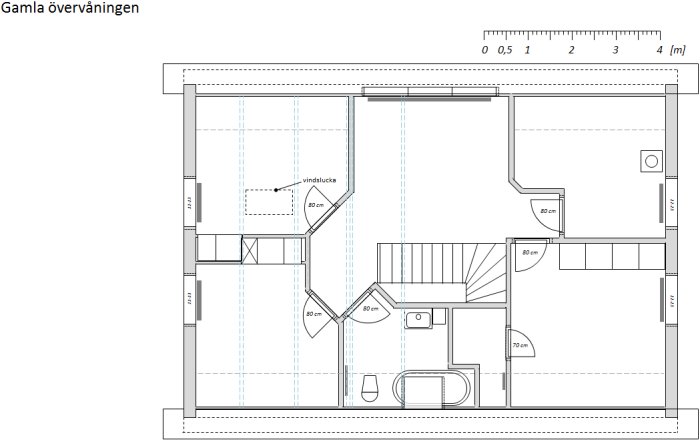 Arkitektonisk ritning av den gamla övervåningen i ett hus med måttangivelser.