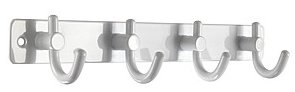 Vit väggmonterad kroklist med fyra krokar för badrummet.