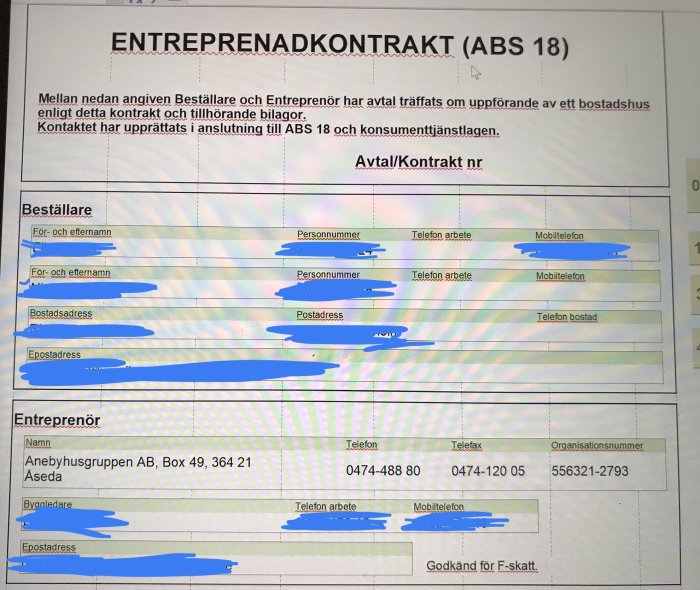 Entreprenadkontrakt med personuppgifter överstrukna, Anebyhusgruppen namngivet som entreprenör.