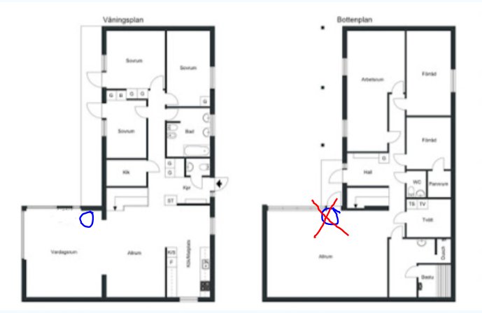 Planritning av ett hus med markeringar: kaminens placering i vardagsrummet på övervåningen och blockerad plats på bottenvåningen.