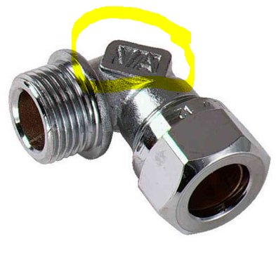 Metallisk rörkoppling med gula markeringar runt vinkeln där "VA" är ingraverat.