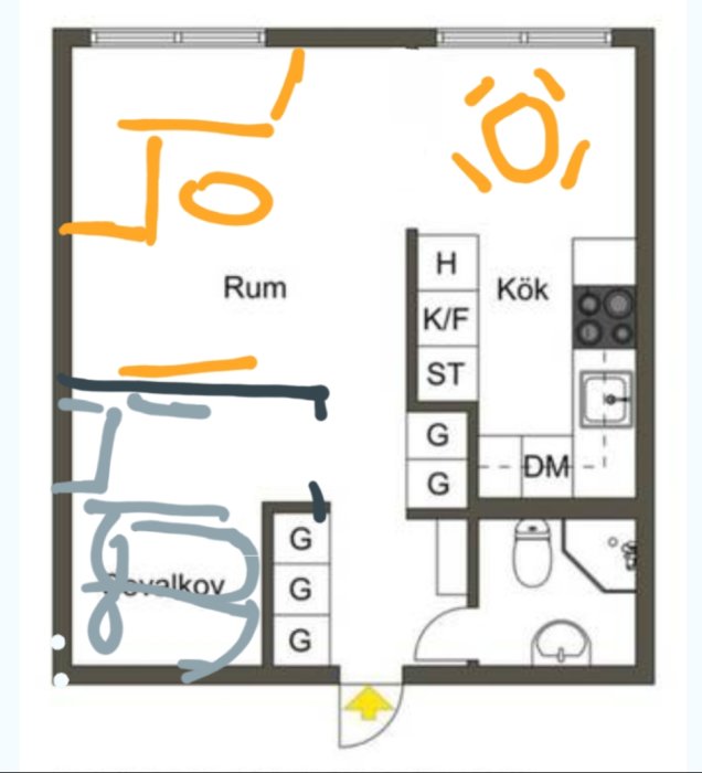 Planritning av en 1-rums lägenhet med markeringar för möblering: bokhyllor, skrivbord och bäddsoffa.