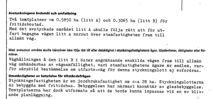 Del av ett avstyckningsdokument som visar text om tomter och vägbehörigheter för ett byggprojekt.