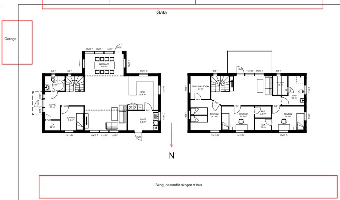 Planritning av ett tvåvåningshus med utmärkta rum och möblering på övervåningen och bottenvåningen, norrpil och anteckningar.