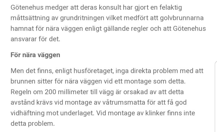 Skärmbild av en artikel om vikten av avstånd till väggen vid montering av golvbrunnar och våtrumsmattor.