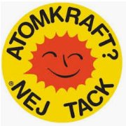 Skylt med leende sol och texten "Atomkraft? Nej Tack" som symbol för kärnkraftsmotstånd.