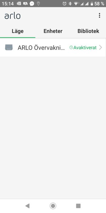 Skärmdump av Arlo app med översikten läge "Övervakning Aktiverat".